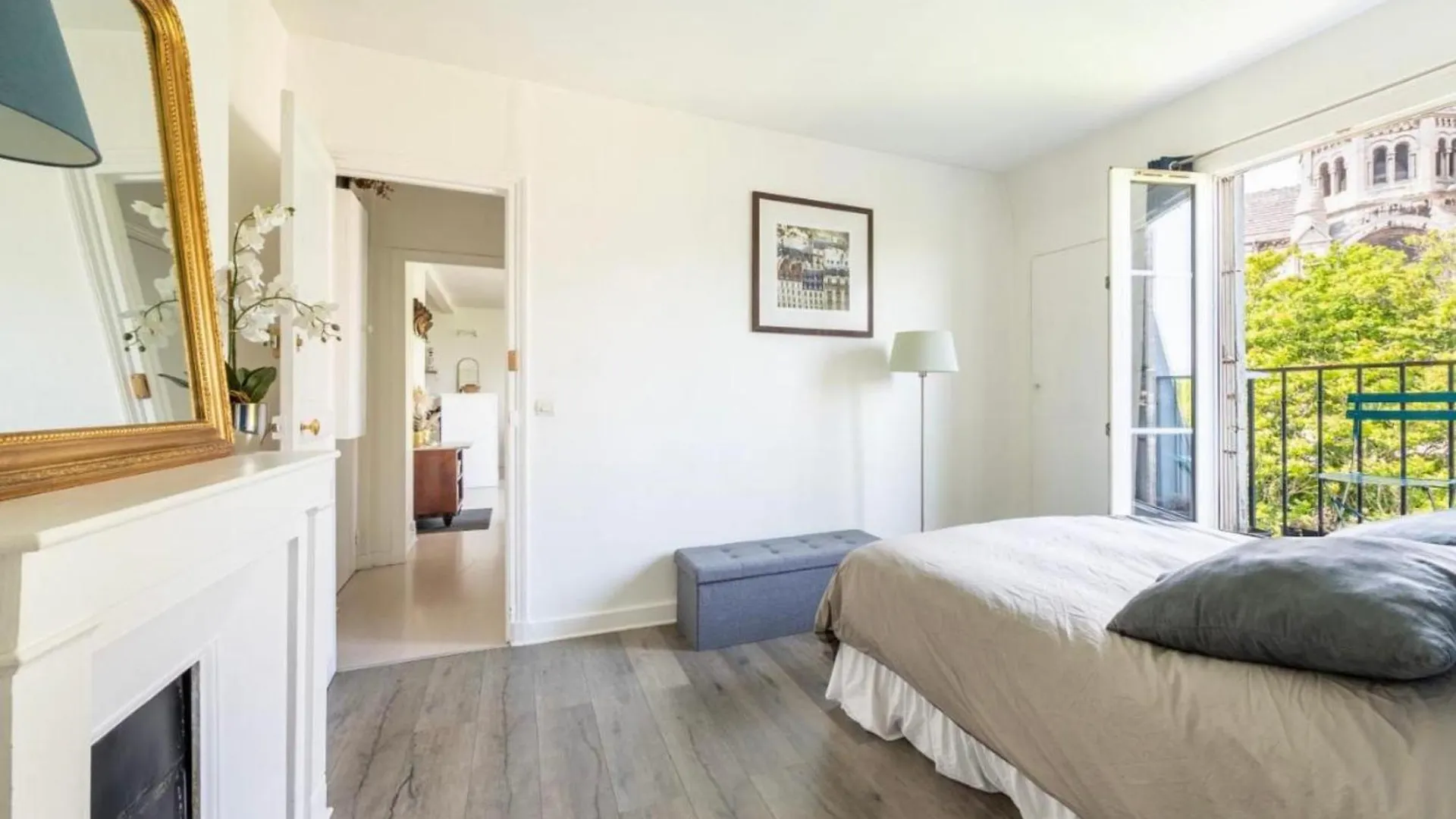 In Front Of Sacre Coeur - 2 Bedrooms In Last Floor Παρίσι