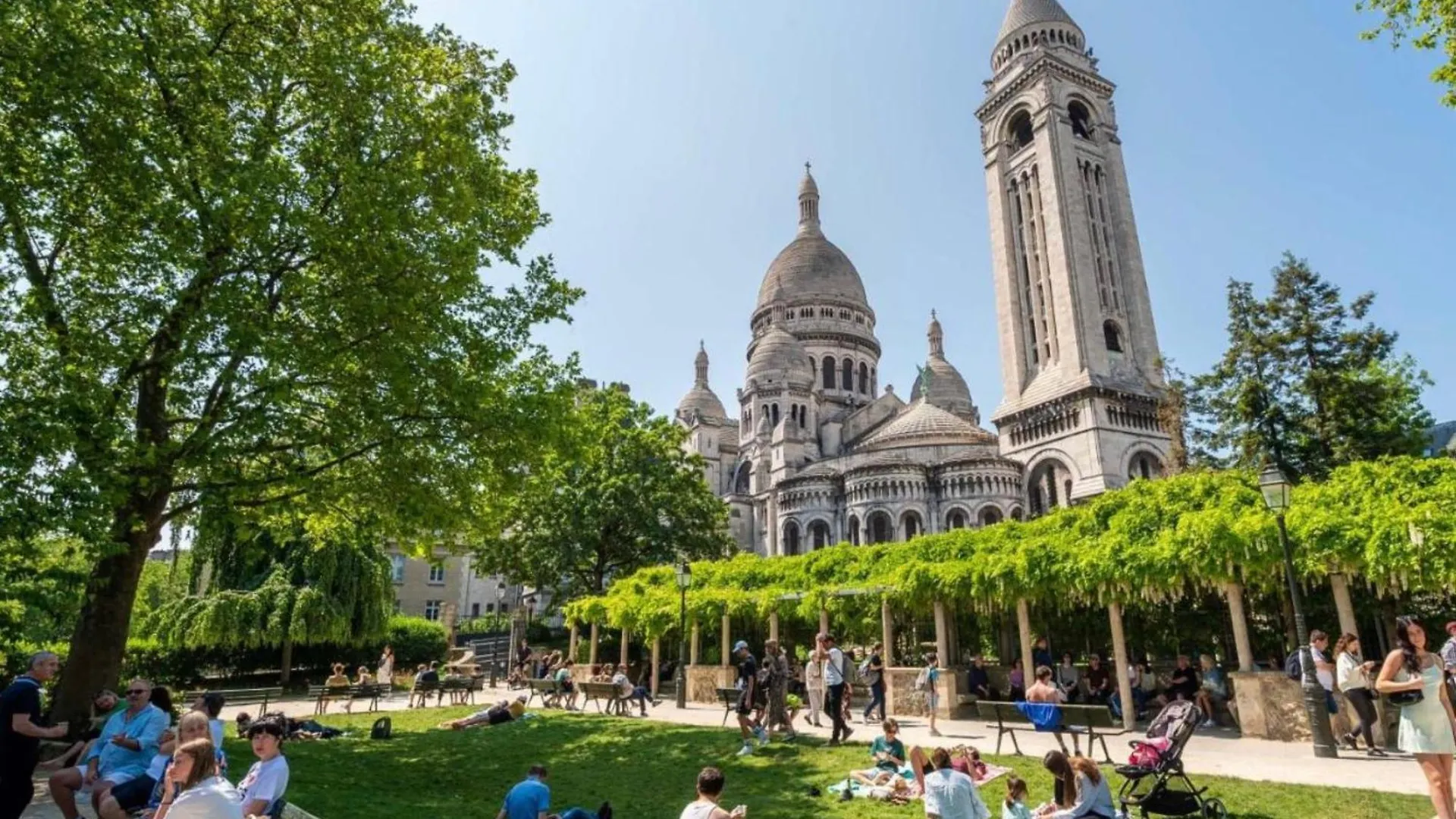 In Front Of Sacre Coeur - 2 Bedrooms In Last Floor Παρίσι 0*,  Γαλλία