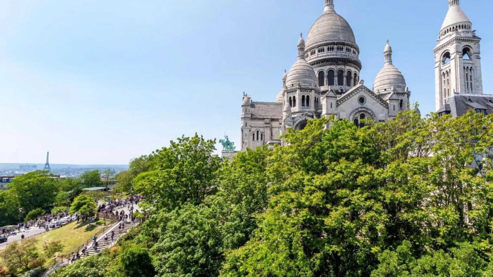 In Front Of Sacre Coeur - 2 Bedrooms In Last Floor Παρίσι Διαμέρισμα